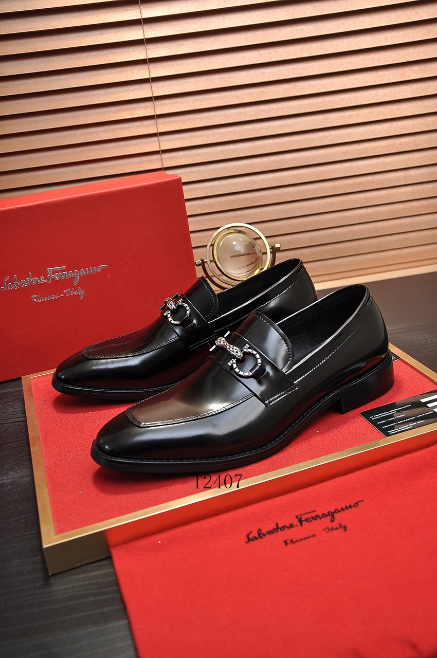 Ferragamo sz38-44 114